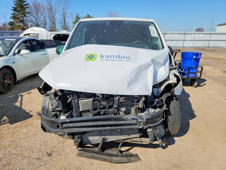 2016 Mercedes-benz Metris VIN WD3BG2EA5G3164915 COPART salvage auction — FRONT END, On - Permit Salvage, sold $1,750 on 2026-07-14 (photo 5)