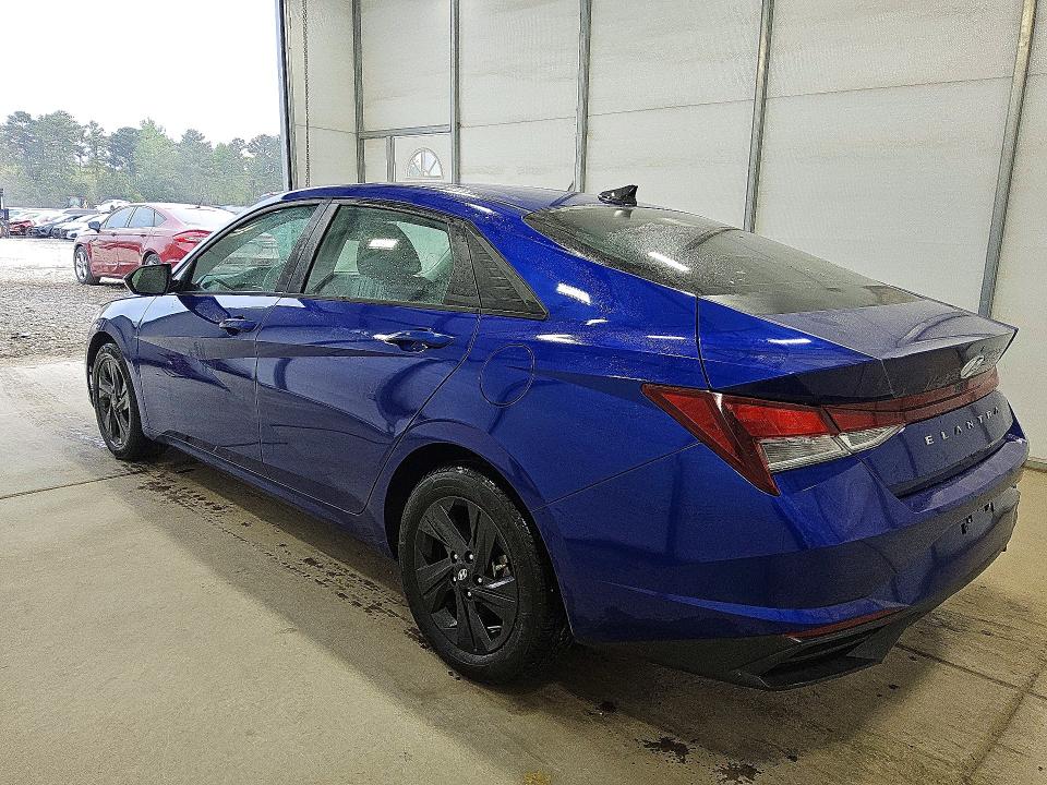 2022 Hyundai Elantra VIN KMHLS4AG4NU336899 COPART salvage auction — MINOR DENT/SCRATCHES, In - Certificate Of Title, sold $12,500 on 2026-07-02 (photo 2)
