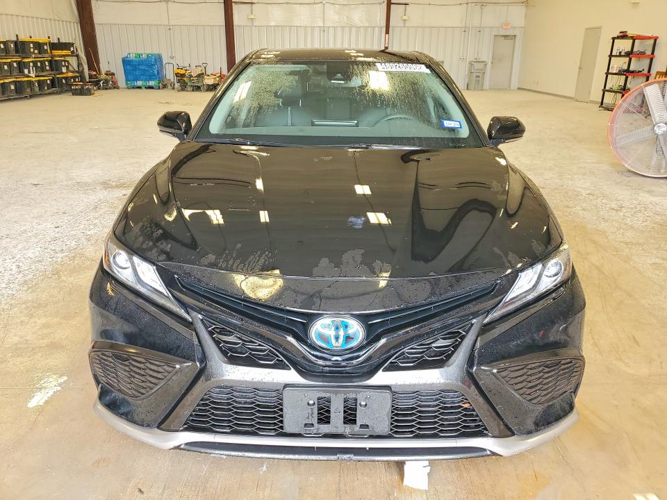 2024 Toyota Camry hybrid VIN 4T1K31AK4RU064355 COPART salvage auction — REAR END, TX - CERTIFICATE OF TITLE, sold $11,900 on 2026-07-28 (photo 5)