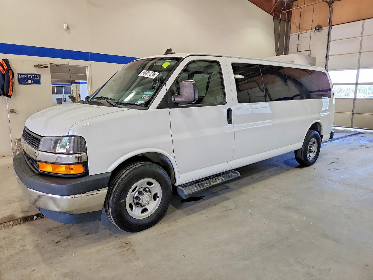 2019 Chevrolet Express 3500 VIN 1GAZGPFP2K1176215 — COPART salvage auction photo