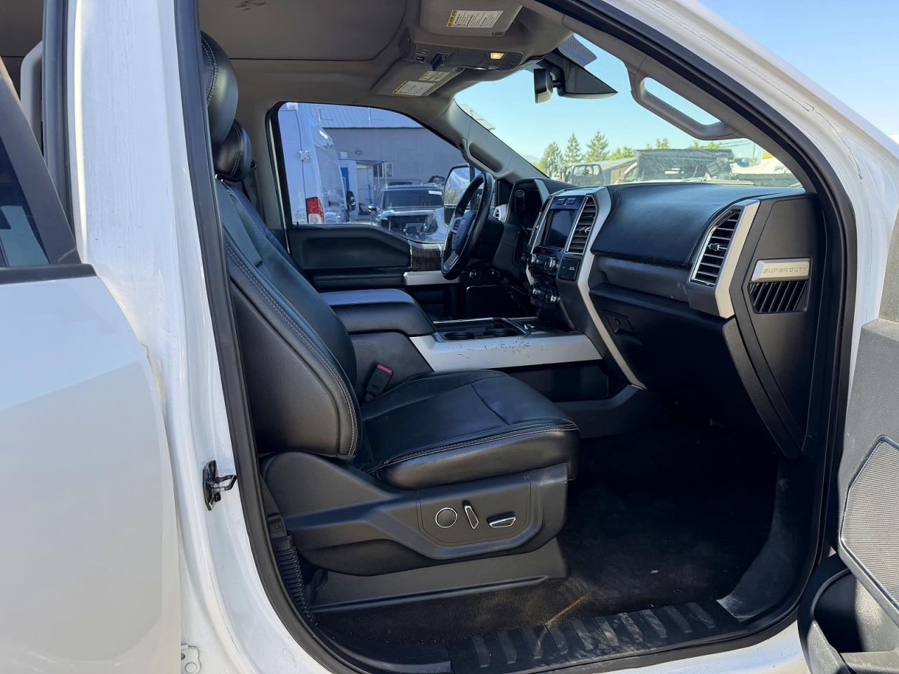 2017 Ford F-250 Super Duty VIN 1FT7W2BT5HEE12459 COPART salvage auction — Front End, FL - CERT OF TITLE SLVG REBUILDABLE (P), sold $20,000 on 2026-06-16 (photo 5)