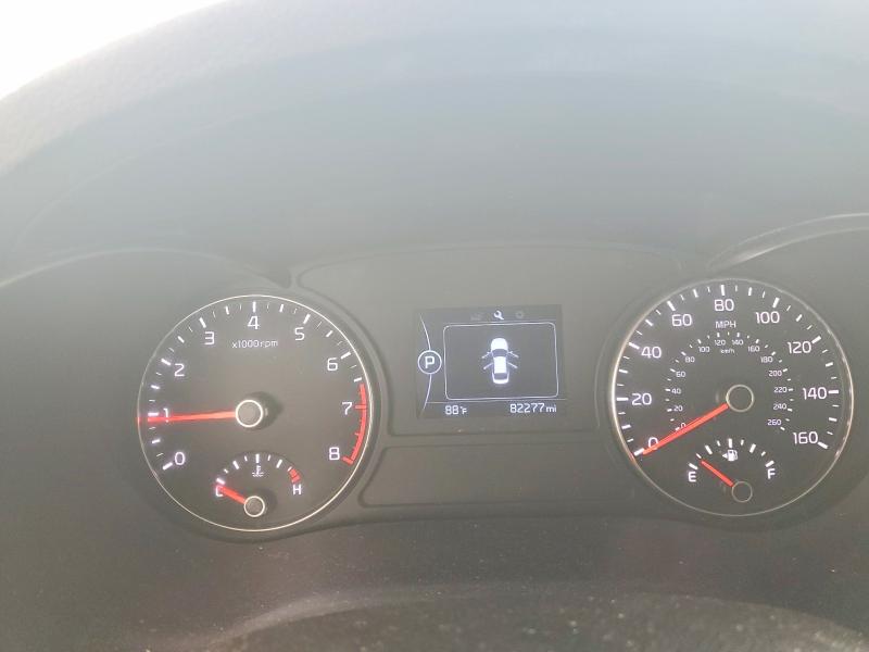 2017 Kia Optima VIN 5XXGT4L38HG162990 COPART salvage auction — SIDE, Salvage Title, sold $1,400 on 2026-07-30 (photo 9)