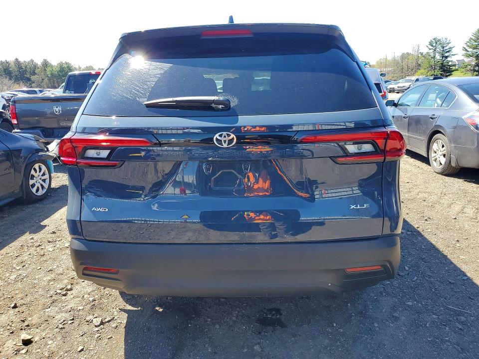 2026 Toyota Highlander VIN 5TDAAAB59TS125239 COPART salvage auction — FRONT END, Md - Cert Of Salvage > 75% Damage, sold $21,800 on 2026-07-13 (photo 6)