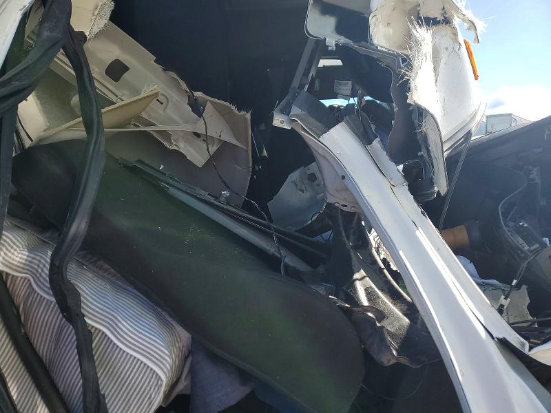 2025 Freightliner Cascadia VIN 3AKJHHDR7SSWB6910 COPART salvage auction — ALL OVER, UT - SALVAGE CERTIFICATE, sold $33,000 on 2026-07-16 (photo 5)