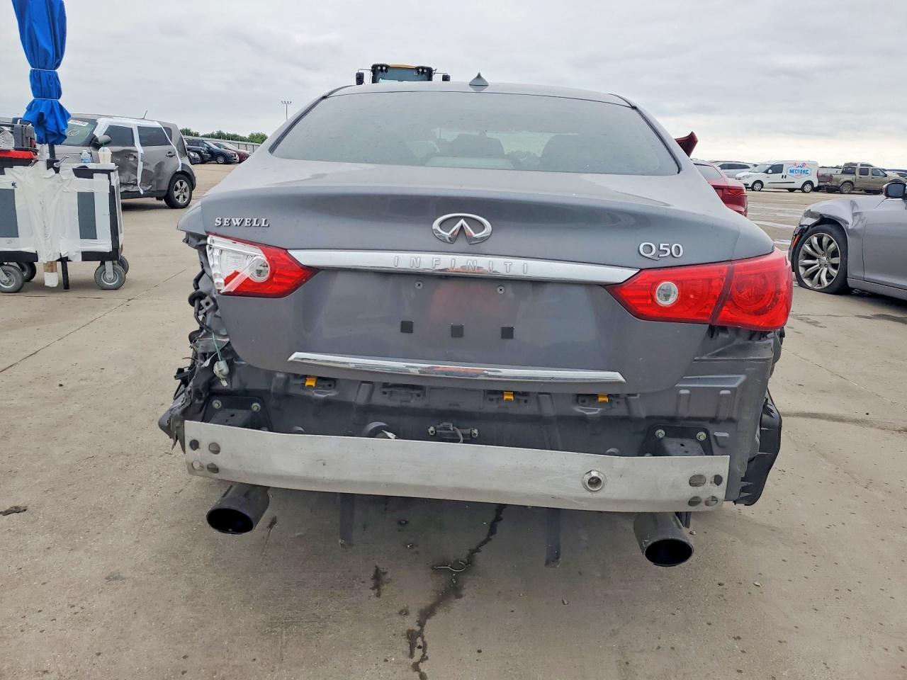 2016 Infiniti Q50 VIN JN1EV7AP7GM305528 COPART salvage auction — Rear End, TX - SALVAGE VEHICLE TITLE, sold $4,050 on 2026-07-02 (photo 6)