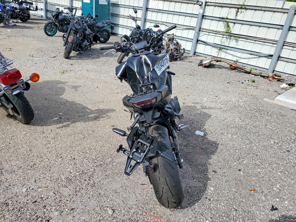 2025 Yamaha Mt VIN JYARN94E2SA003204 COPART salvage auction — FRONT END, Salvage Title, sold $2,850 on 2026-07-30 (photo 4)