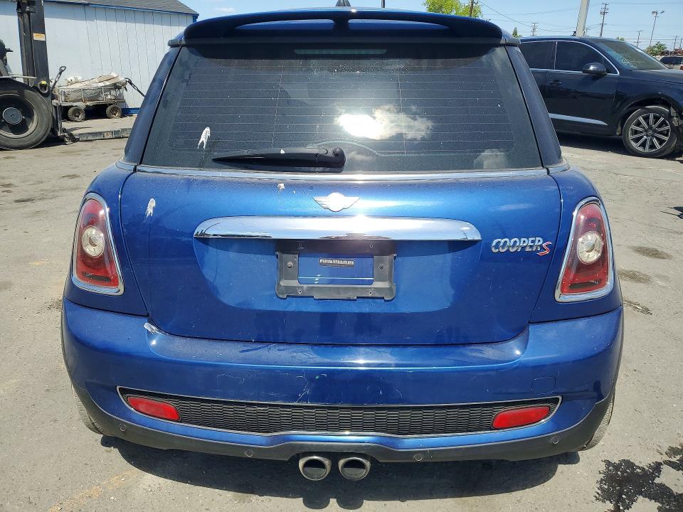 2008 Mini Cooper VIN WMWMF73518TV39489 COPART salvage auction — FRONT END, CA - SALVAGE CERTIFICATE, sold $575 on 2026-07-27 (photo 6)