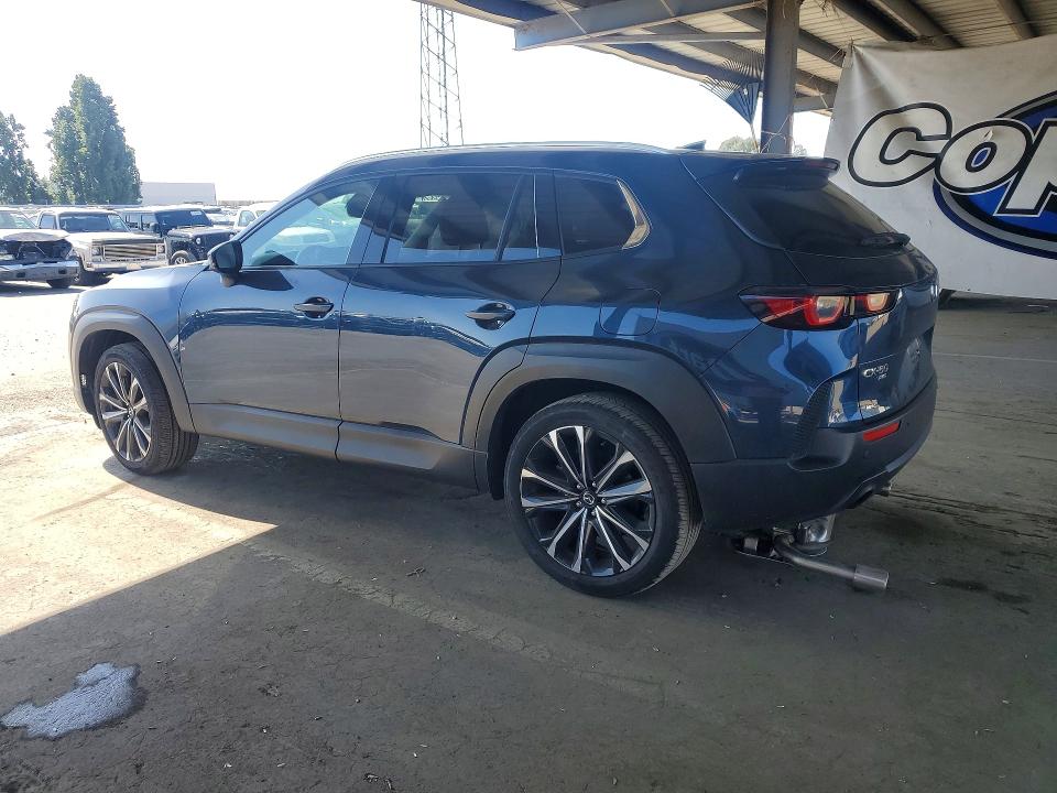 2025 Mazda Cx-50 VIN 7MMVABEM5SN317854 COPART salvage auction — SIDE, Salvage Title, sold $11,400 on 2026-07-09 (photo 2)