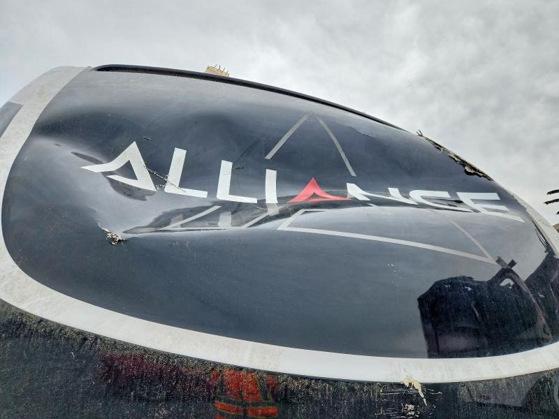 2022 Alliance rv Valor VIN 7M5FV4432NA005561 COPART salvage auction — SIDE, GA - CERT OF TITLE-SALVAGE, sold $850 on 2026-07-30 (photo 8)