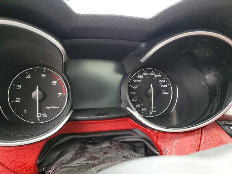 2021 Alfa romeo Stelvio VIN ZASPAKBN0M7D18043 COPART salvage auction — FRONT END, Qc - Gravement Accidente, sold $3,200 on 2026-07-07 (photo 9)