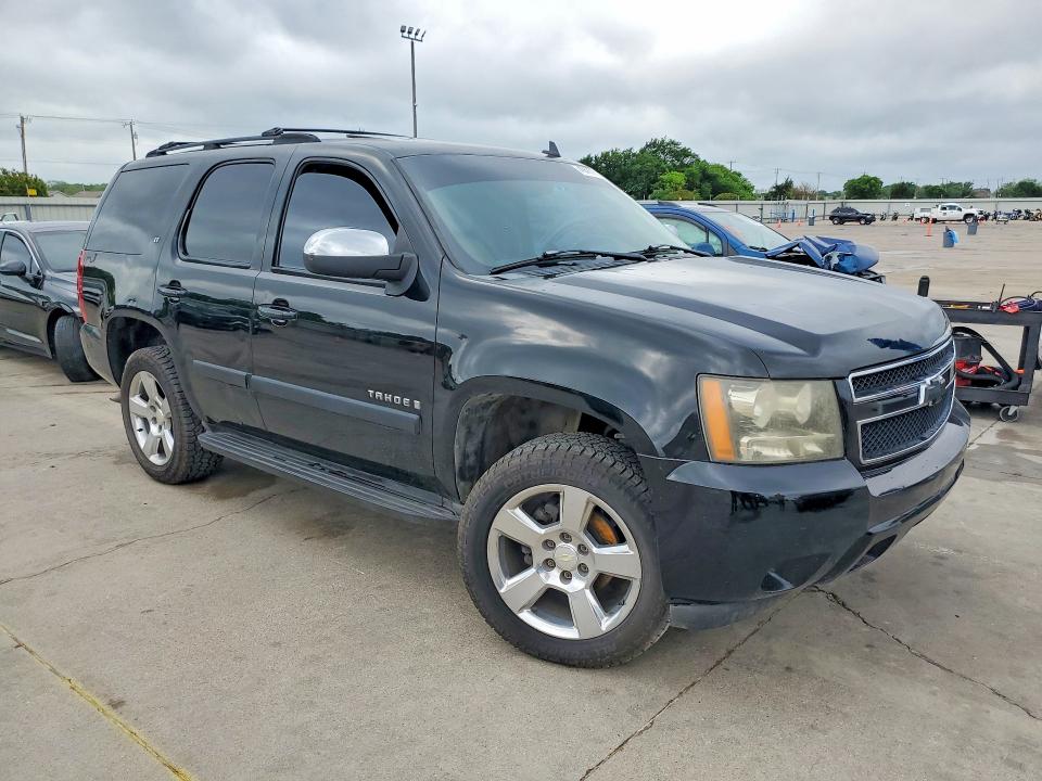 2007 Chevrolet Tahoe VIN 1GNFC13JX7R163988 COPART salvage auction — NORMAL WEAR, Tx - Bonded Title - Clean (P), sold $1,300 on 2026-07-02 (photo 4)