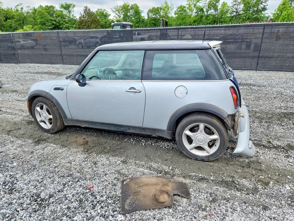 2002 Mini Cooper VIN WMWRC33422TC32776 COPART salvage auction — REAR END, Sc - Cert Of Title-Salvage, sold $250 on 2026-07-06 (photo 2)