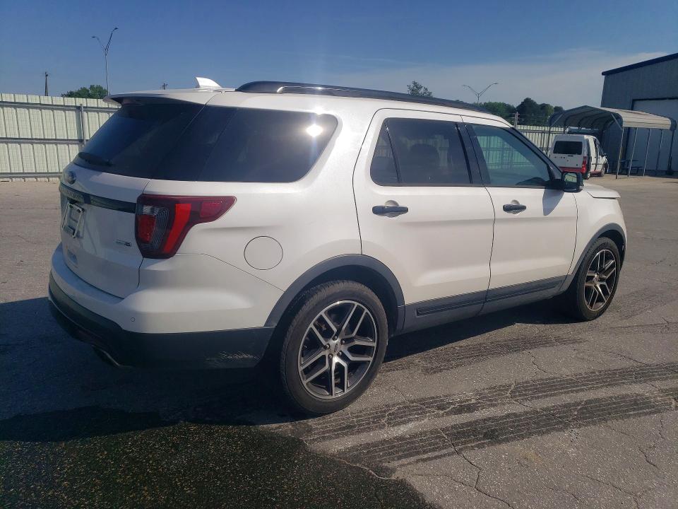 2016 Ford Explorer VIN 1FM5K8GT9GGB31858 COPART salvage auction — FRONT END, Nc - Salvage Certificate Of Title, sold $2,500 on 2026-07-02 (photo 3)