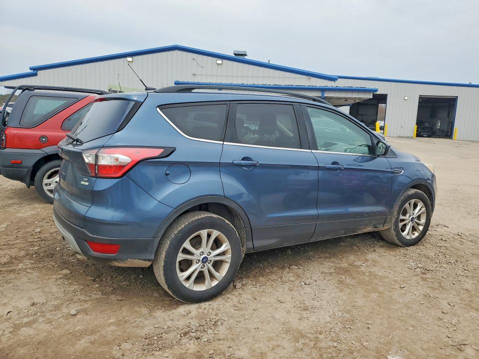 2018 Ford Escape VIN 1FMCU0GD7JUB47786 COPART salvage auction — MINOR DENT/SCRATCHES, Fl - Certificate Of Title, sold $475 on 2026-07-09 (photo 3)