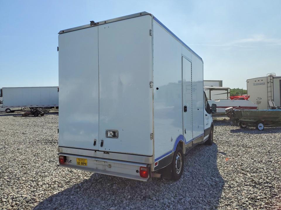 2020 Ford Transit VIN 1FDBW5Z81LKB07480 COPART salvage auction — MINOR DENT/SCRATCHES, Fl - Certificate Of Title, sold $7,000 on 2026-07-29 (photo 3)