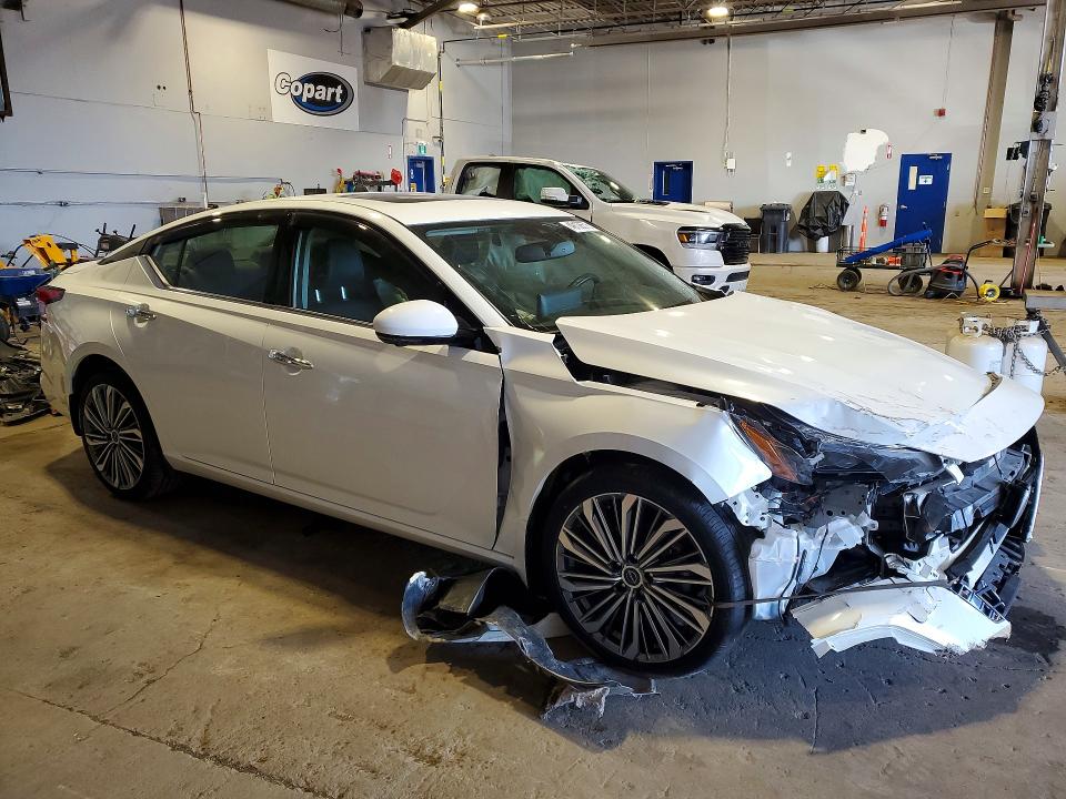 2024 Nissan Altima VIN 1N4BL4FW6RN301333 COPART salvage auction — ALL OVER, NS - SALVAGE TITLE, sold $350 on 2026-07-02 (photo 4)
