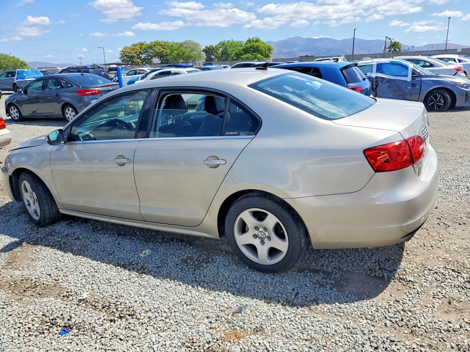 2013 Volkswagen Jetta VIN 3VWLL7AJ9DM201688 COPART salvage auction — FRONT END, Ca - Salvage Certificate, sold $125 on 2026-07-31 (photo 2)