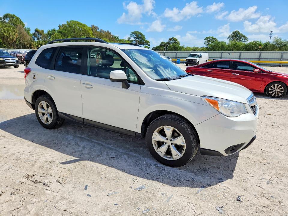 2016 Subaru Forester VIN JF2SJADC7GH467283 COPART salvage auction — NORMAL WEAR, Fl - Certificate Of Title, sold $1,550 on 2026-07-29 (photo 4)