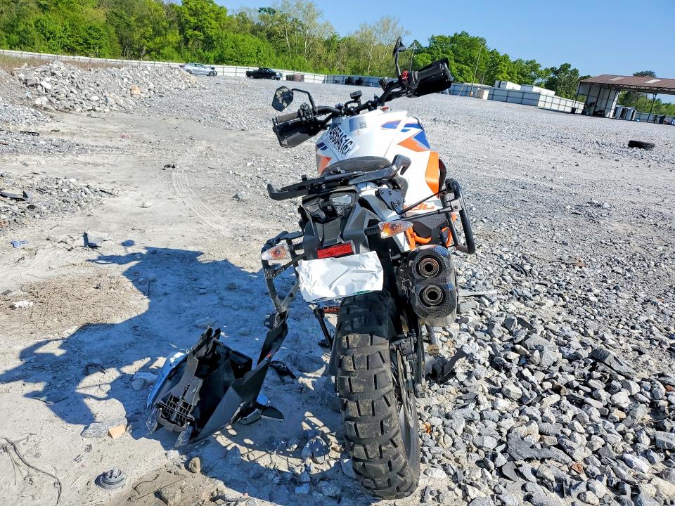 2024 Ktm VIN VBKV59405RM989505 COPART salvage auction — ROLLOVER, Ga - Cert Of Title-Salvage, sold $3,650 on 2026-07-30 (photo 4)