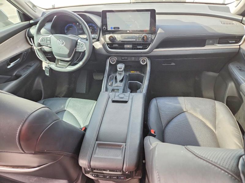 2024 Toyota Highlander VIN 5TDAAAA50RS017182 COPART salvage auction — SIDE, Fl - Cert Of Title Slvg Rebuildable, sold $27,000 on 2026-07-07 (photo 8)
