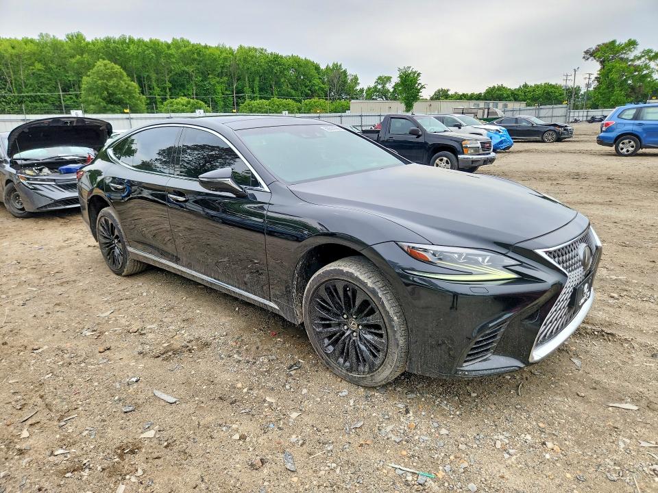 2018 Lexus Ls VIN JTHC5LFF2J5001228 COPART salvage auction — MINOR DENT/SCRATCHES, Va - Cert Of Title - Salvage, sold $11,100 on 2026-07-28 (photo 4)