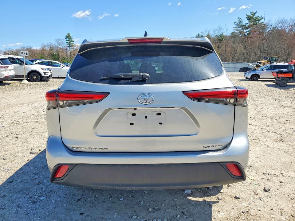 2022 Toyota Highlander VIN 5TDBZRBH9NS218044 COPART salvage auction — FRONT END, Id - Salvage Certificate Of Title, sold $10,700 on 2026-07-08 (photo 6)