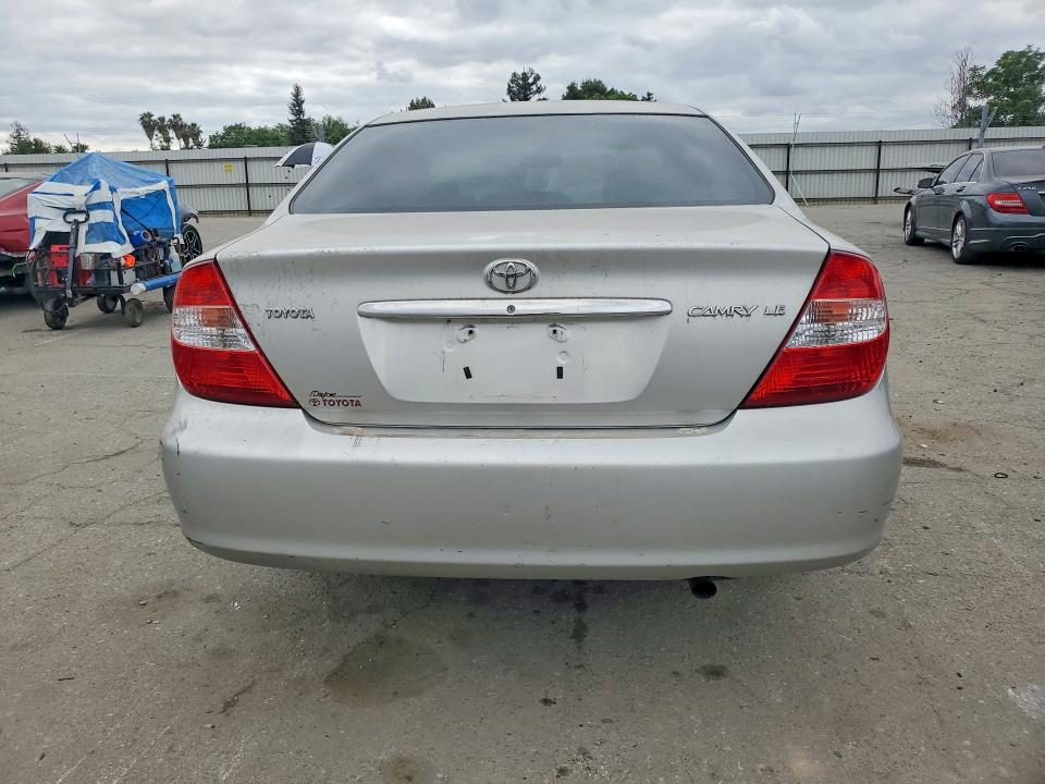 2004 Toyota Camry VIN 4T1BE32K24U802442 COPART salvage auction — MINOR DENT/SCRATCHES, Ca - Dlr/Dis/Exp Only Salvage Title, sold $425 on 2026-07-17 (photo 6)