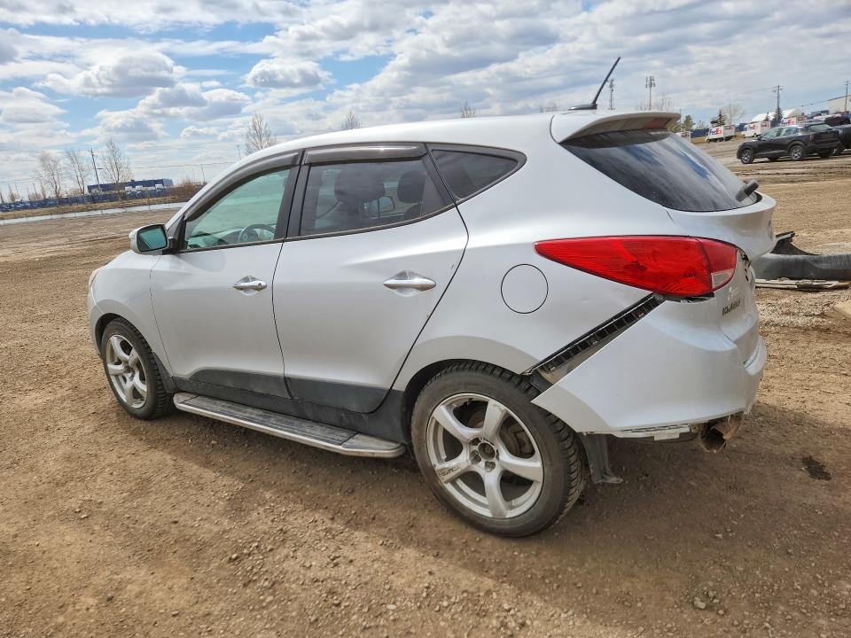 2011 Hyundai Tucson VIN KM8JUCAC0BU275328 COPART salvage auction — REAR END, AB - BOS - SALVAGE, sold $275 on 2026-07-28 (photo 2)