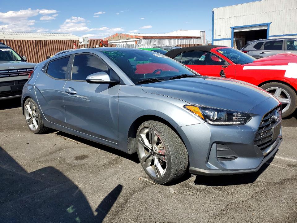 2019 Hyundai Veloster VIN KMHTG6AF4KU018121 COPART salvage auction — REAR END, NV, sold $2,850 on 2026-07-20 (photo 4)