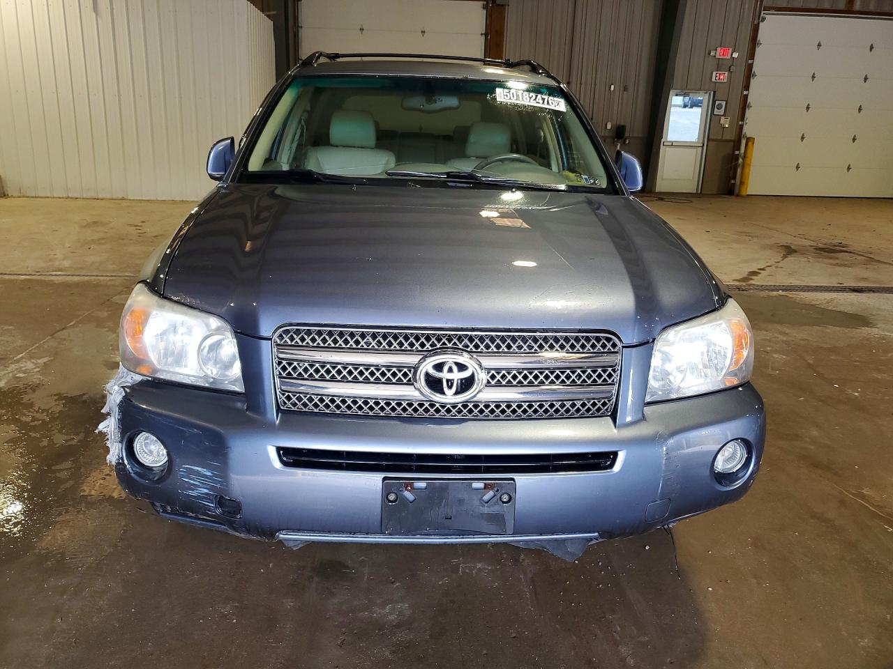 2006 Toyota Highlander Hybrid VIN JTEEW21A460020621 COPART salvage auction — Front End, PA - CERT OF TITLE, sold $400 on 2026-07-09 (photo 5)