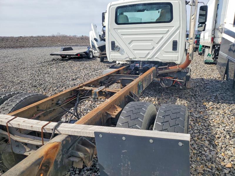 2010 International 4000 series VIN 1HTMKAAN1AH215727 COPART salvage auction — NORMAL WEAR, Pa - Cert Of Title, sold $925 on 2026-07-08 (photo 6)