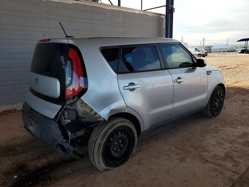 2014 Kia Soul VIN KNDJN2A2XE7737304 COPART salvage auction — REAR END, Salvage Title, sold $1,500 on 2026-07-30 (photo 3)