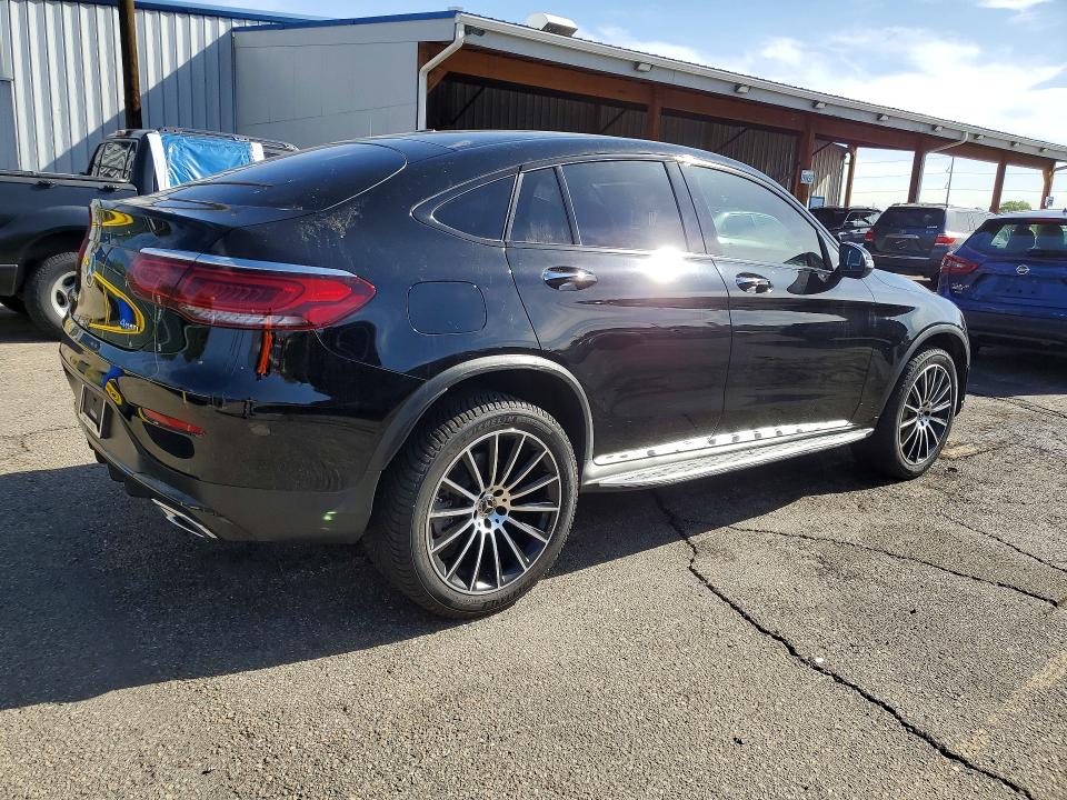 2020 Mercedes-benz Glc VIN WDC0J8EB1LF711305 COPART salvage auction — SIDE, Co - Public - Salvage Title, sold $14,900 on 2026-07-23 (photo 3)
