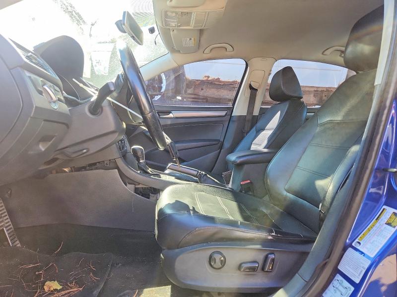 2017 Volkswagen Passat VIN 1VWDT7A37HC031165 COPART salvage auction — MINOR DENT/SCRATCHES, Wv - Certificate Of Title, sold $2,950 on 2026-07-23 (photo 7)