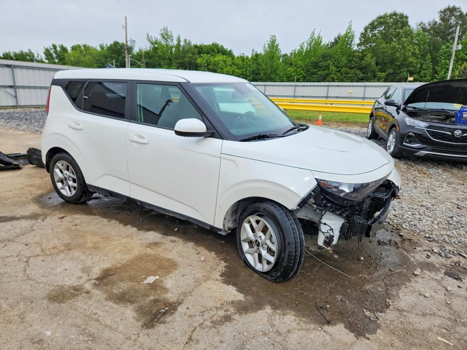 2023 Kia Soul VIN KNDJ23AUXP7883382 COPART salvage auction — FRONT END, Mo - Salvage Certificate Of Title, sold $3,500 on 2026-07-23 (photo 4)
