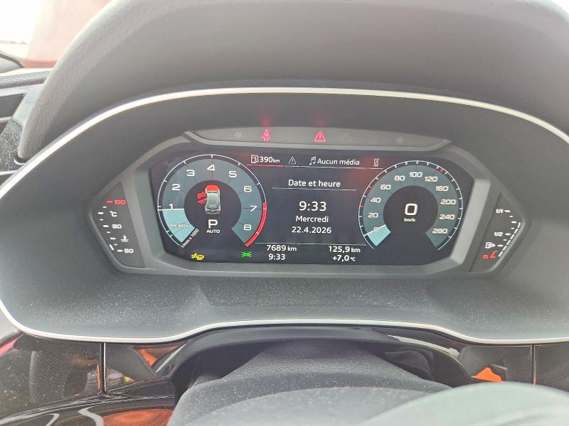 2025 Audi Q3 VIN WA1EECF33S1109294 COPART salvage auction — SIDE, Qc - Gravement Accidente, sold $20,850 on 2026-07-14 (photo 9)