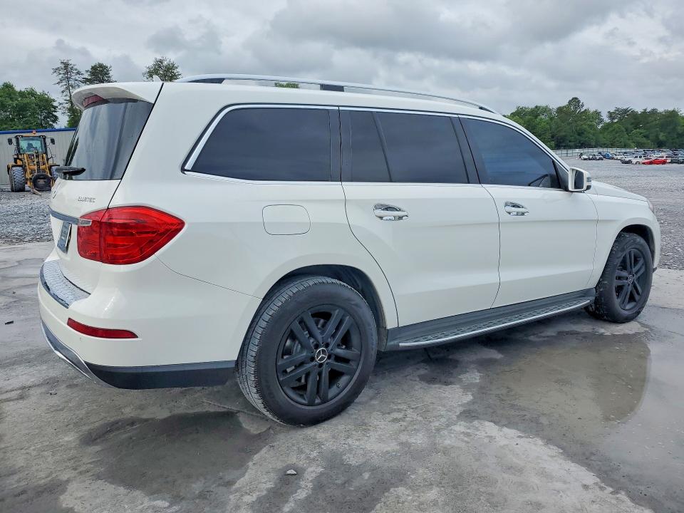 2015 Mercedes-benz Gl-klasse VIN 4JGDF2EEXFA453542 COPART salvage auction — MINOR DENT/SCRATCHES, Ga - Certificate Of Title (P), sold $8,500 on 2026-07-07 (photo 3)