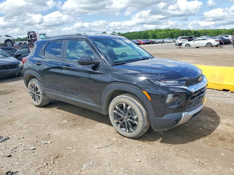 2022 Chevrolet Trailblazer VIN KL79MRSLXNB127774 COPART salvage auction — HAIL, Ks - Cert Of Title-Salvage, sold $8,600 on 2026-07-02 (photo 4)