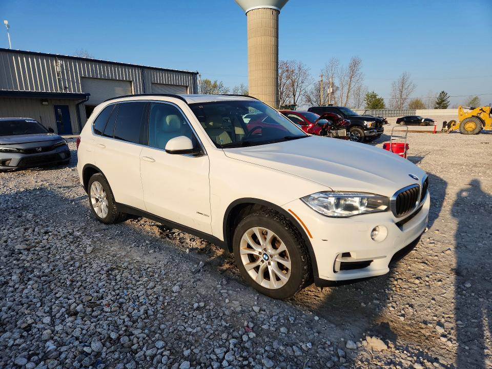 2016 BMW X5 VIN 5UXKR0C52G0P31477 COPART salvage auction — WATER/FLOOD, Mi - Cert Of Title-Flood Vehicle, sold $200 on 2026-07-16 (photo 4)