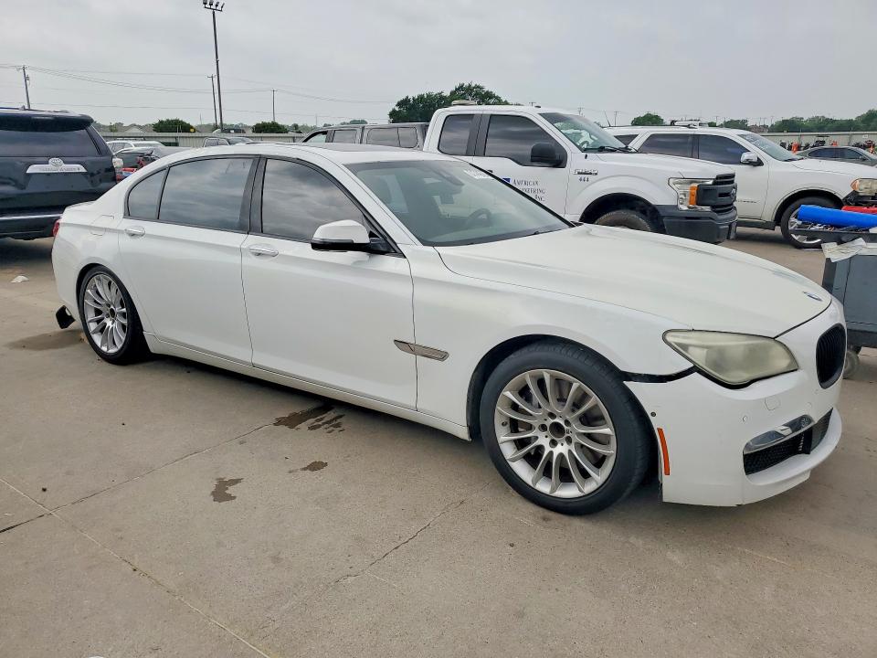 2015 BMW 7er VIN WBAYE8C5XFD781571 COPART salvage auction — FRONT END, Tx - Certificate Of Title (P), sold $4,000 on 2026-07-07 (photo 4)