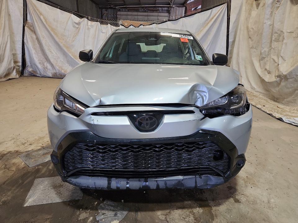 2025 Toyota Corolla cross VIN 7MUFBABGXSV074195 COPART salvage auction — FRONT END, LA - CERTIFICATE OF TITLE, sold $4,750 on 2026-07-28 (photo 5)