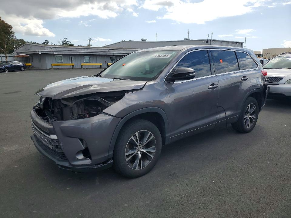 2018 Toyota Highlander VIN 5TDZARFHXJS036430 COPART salvage auction — FRONT END, Ca - Salvage Certificate, sold $6,100 on 2026-07-08 (photo 1)