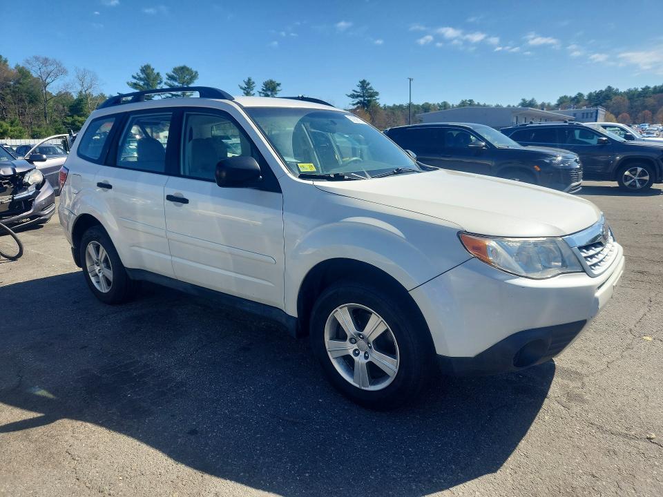 2013 Subaru Forester VIN JF2SHABCXDH425197 COPART salvage auction — SIDE, Id - Salvage Certificate Of Title, sold $1,550 on 2026-07-28 (photo 4)