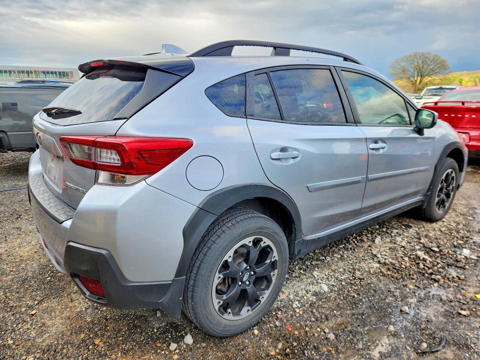 2021 Subaru Xv VIN JF2GTAEC1M8673421 COPART salvage auction — HAIL, Wi - Cert Of Title-Claim Paid, sold $8,200 on 2026-07-14 (photo 3)