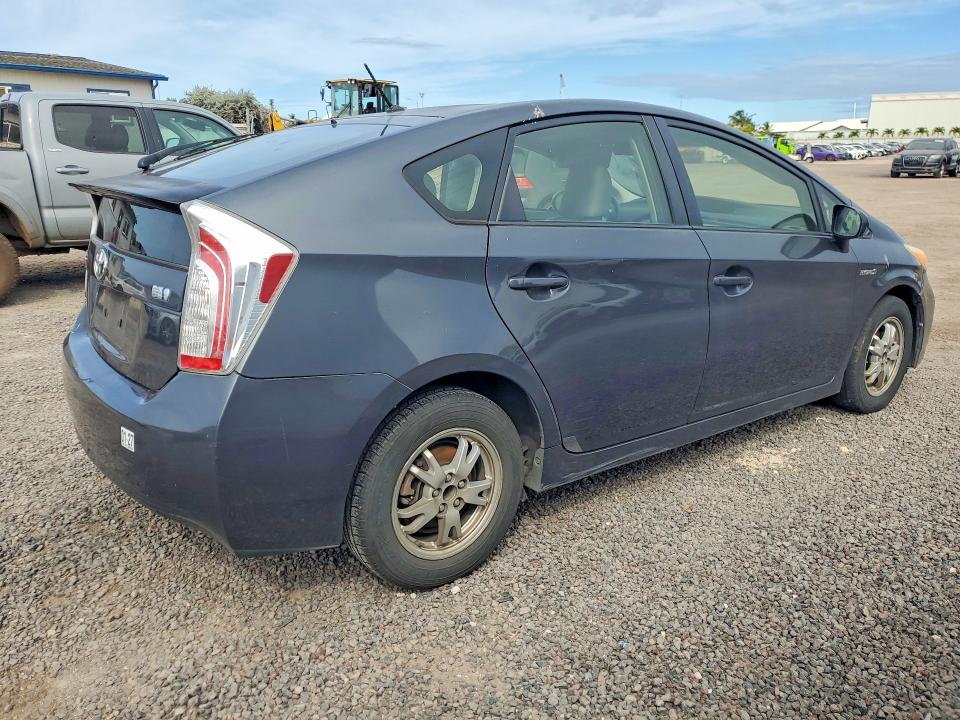 2013 Toyota Prius VIN JTDKN3DU8D1617817 COPART salvage auction — REAR END, Hi - Certificate Of Title, sold $225 on 2026-07-06 (photo 3)