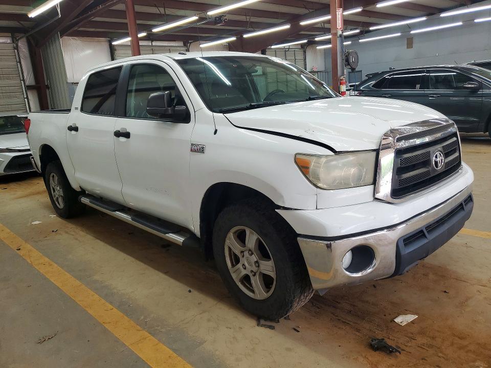 2010 Toyota Tundra VIN 5TFDW5F11AX133078 COPART salvage auction — FRONT END, Nc - Dealer Only Clean Title, sold $3,900 on 2026-07-29 (photo 4)