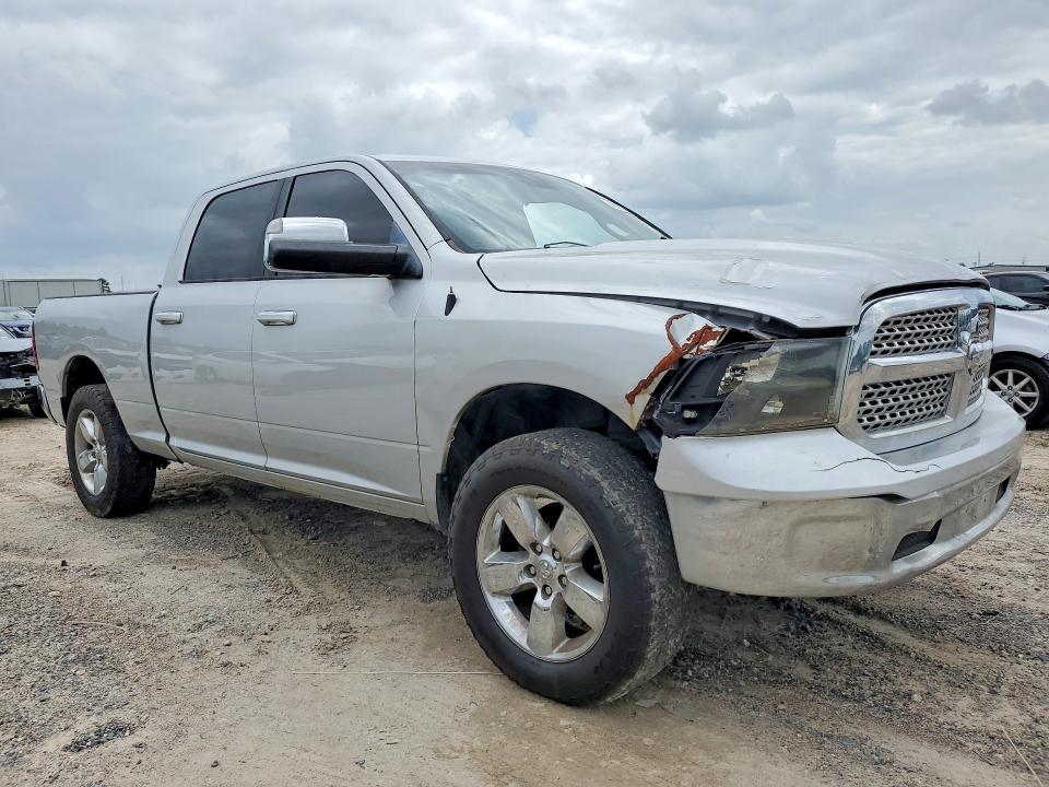2019 Ram 1500 VIN 1C6RR7TT9KS510745 COPART salvage auction — MINOR DENT/SCRATCHES, Tx - Certificate Of Title (P), sold $5,900 on 2026-07-10 (photo 4)