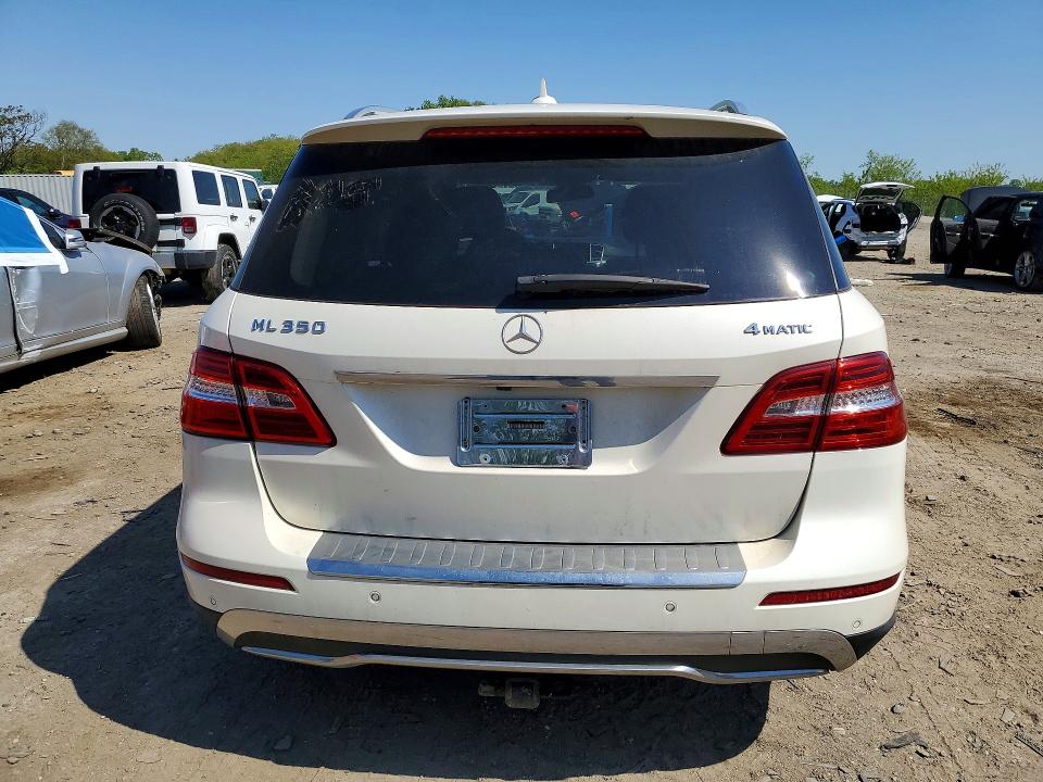 2013 Mercedes-benz Ml-class VIN 4JGDA5HB6DA137621 COPART salvage auction — MINOR DENT/SCRATCHES, MD - CERTIFICATE OF TITLE, sold $4,700 on 2026-07-02 (photo 6)