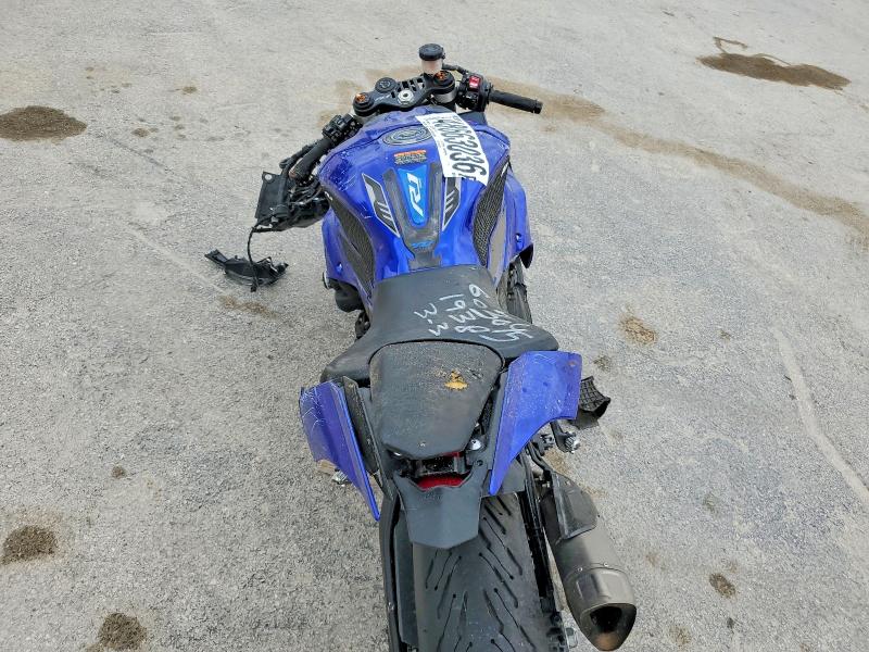 2022 Yamaha Yzf VIN JYARN66E4NA001938 COPART salvage auction — FRONT END, Tx - Salvage Vehicle Title, sold $5,000 on 2026-07-02 (photo 6)
