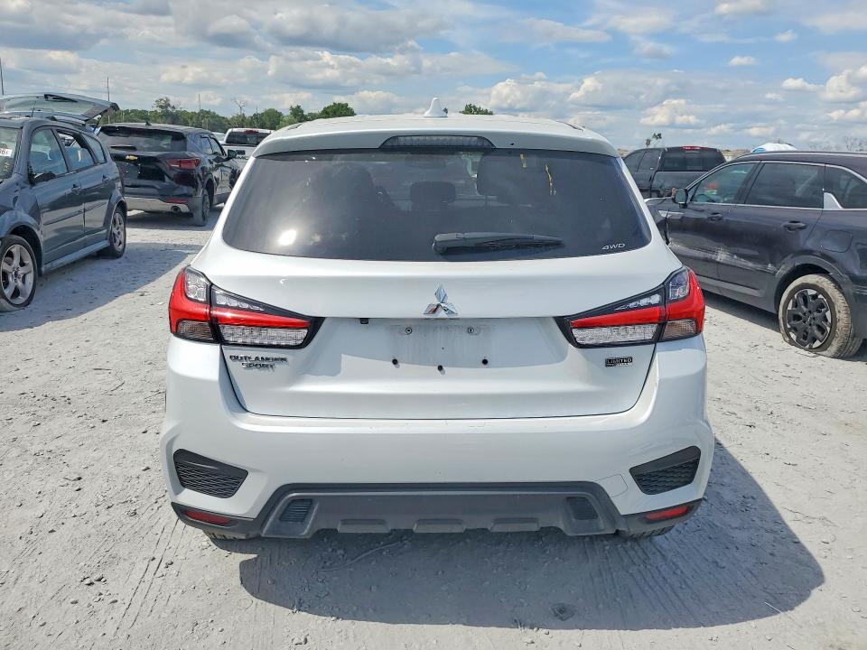 2025 Mitsubishi Outlander VIN JA4ARUAU8SU004192 COPART salvage auction — FRONT END, Fl - Certificate Of Destruction, sold $6,300 on 2026-07-09 (photo 6)